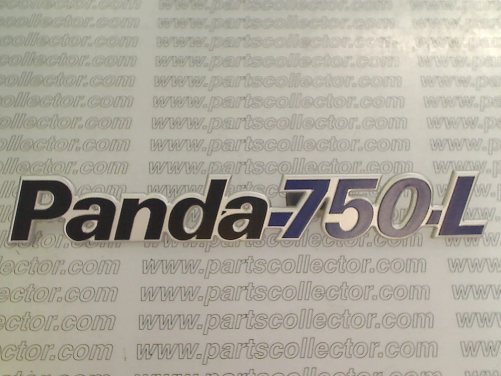 PANDA 750 L EMBLEM